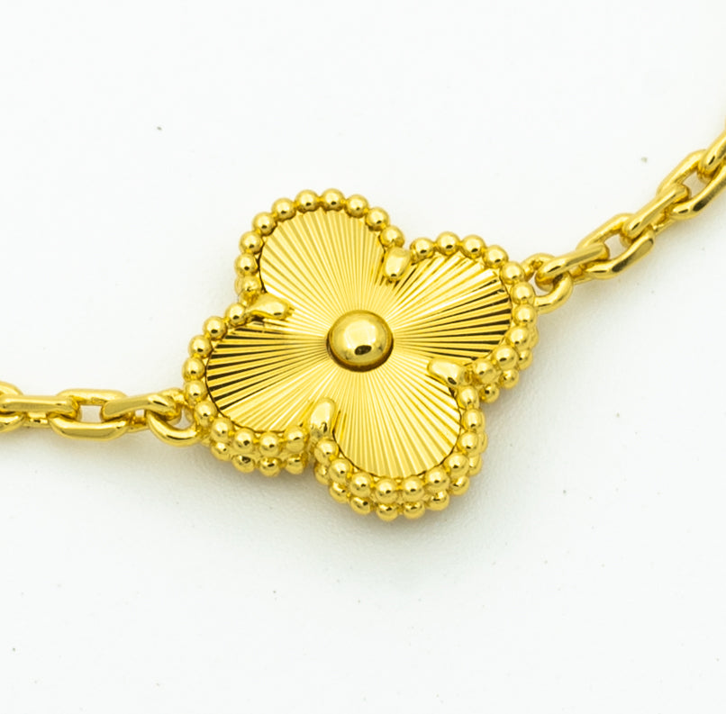 [Mysitc ]New  CLOVER 5 MOTIF LASER BRACELET COLLECTION