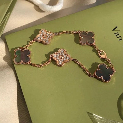 [Mysitc ]New CLOVER 5 MOTIF GRAY MOP BRACELET COLLECTION