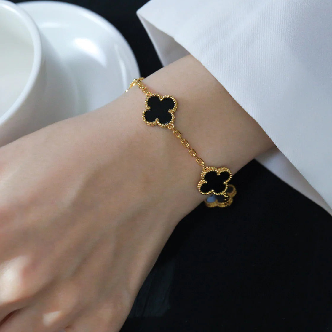 [Mysitc ]New CLOVER 5 MOTIF ONYXS BRACELET COLLECTION