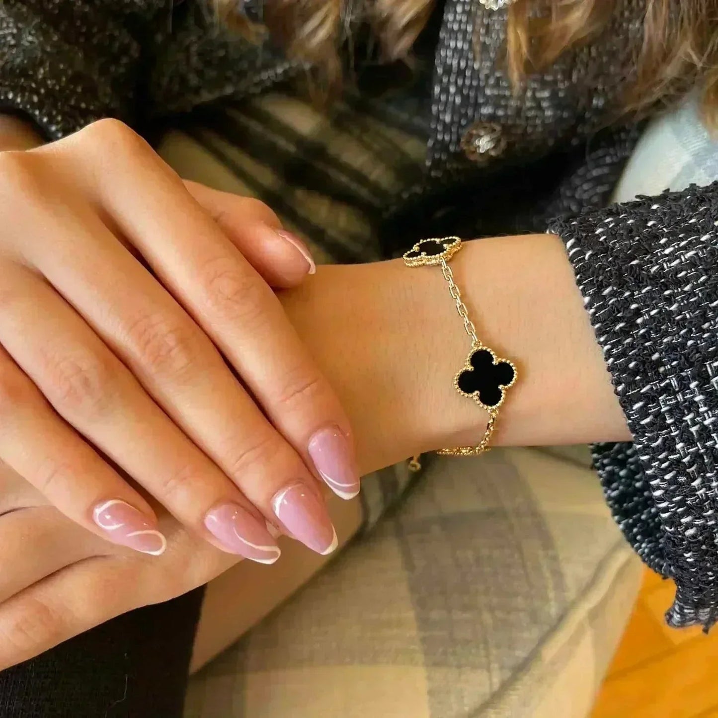 [Mysitc ]New CLOVER 5 MOTIF ONYXS BRACELET COLLECTION