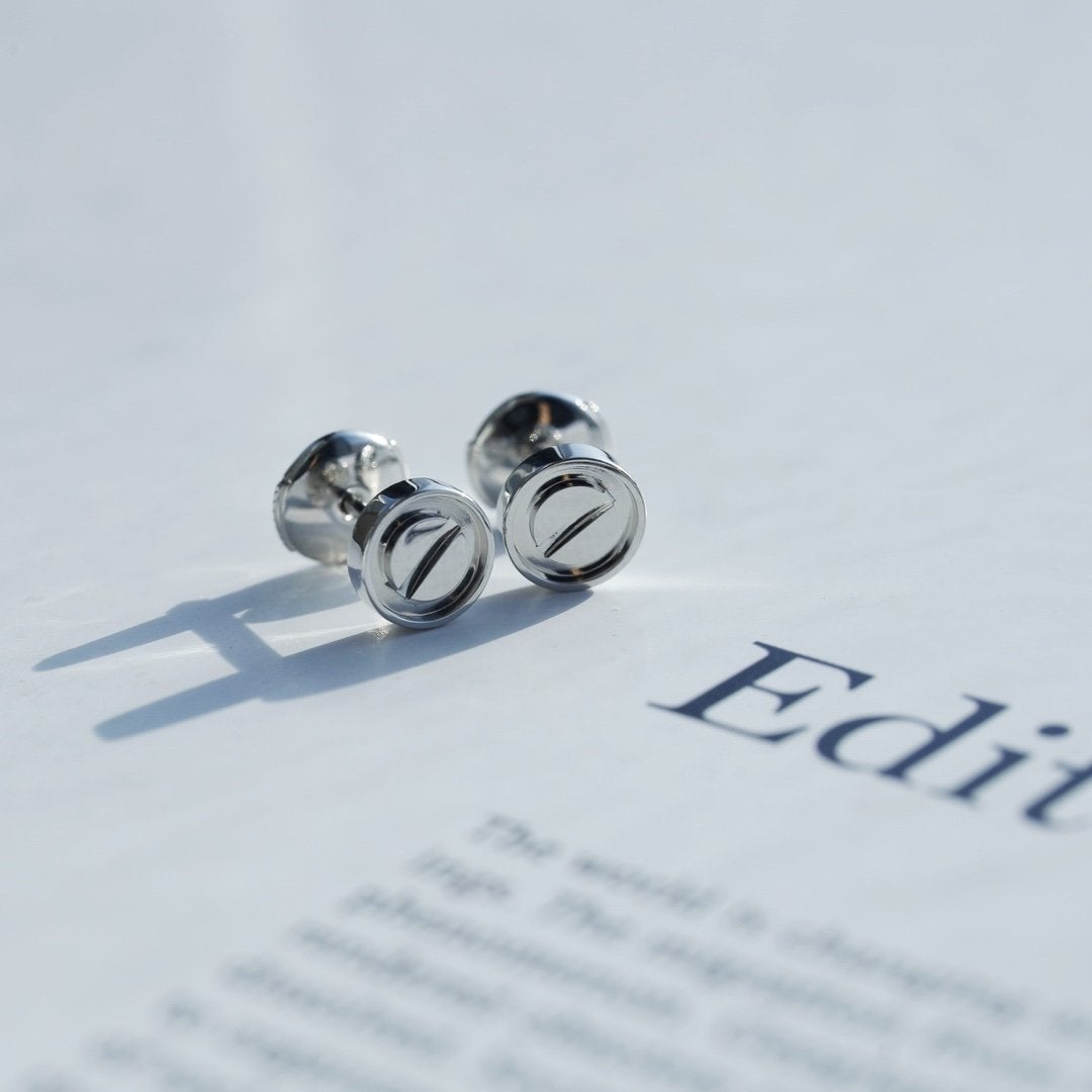 Mystic LOVE ピアス シルバー 10MM