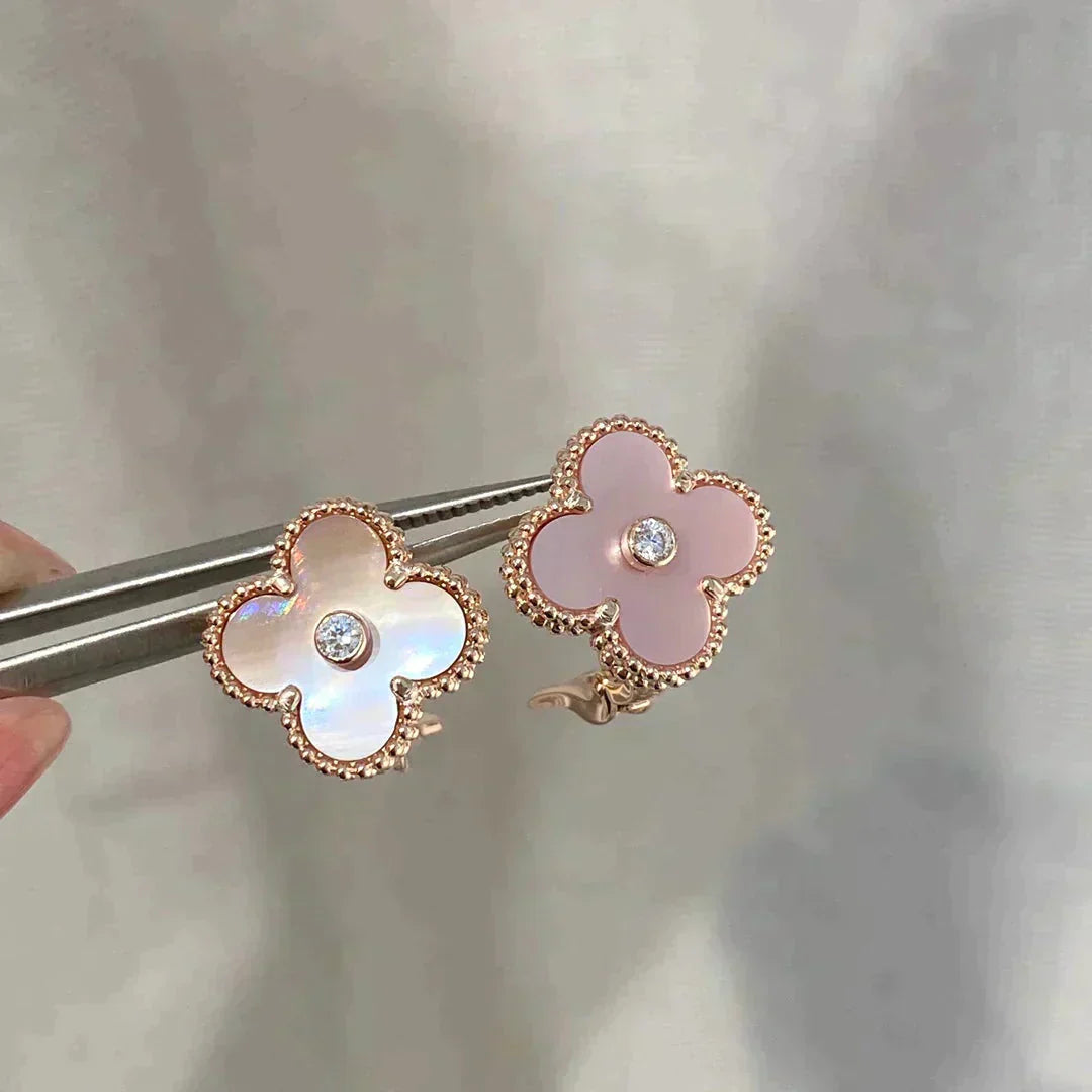 ミスティック クローバー ミディアム 1 モチーフ ピンク マザーオブパール ダイヤモンド イヤリング