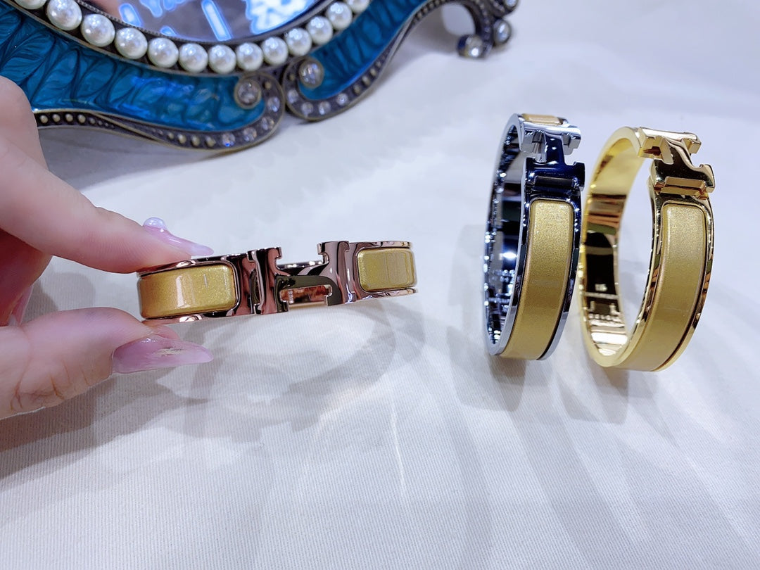 Mysitc H CHAMPAGNE BRACELET