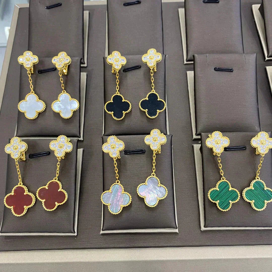 ミスティック クローバー 2モチーフ ダイヤモンドピアス (複数選択)