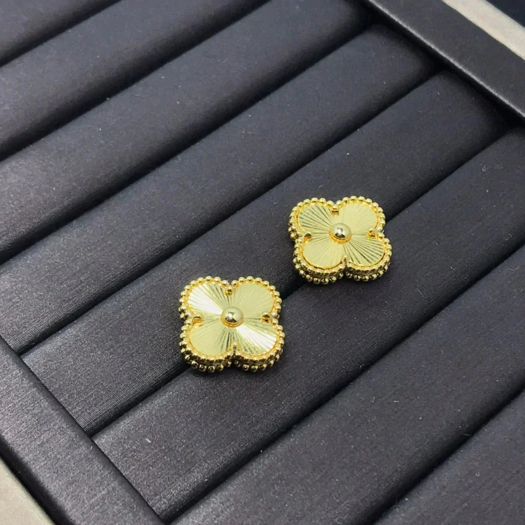 Mystic CLOVER MINI 9.5MM レーザーピアス