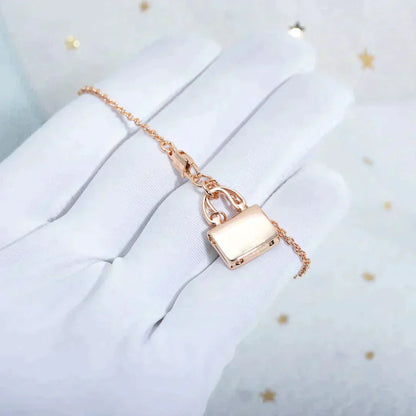 Mysitc AMULETTE PEDANT ROSE GOLD NECKLACE