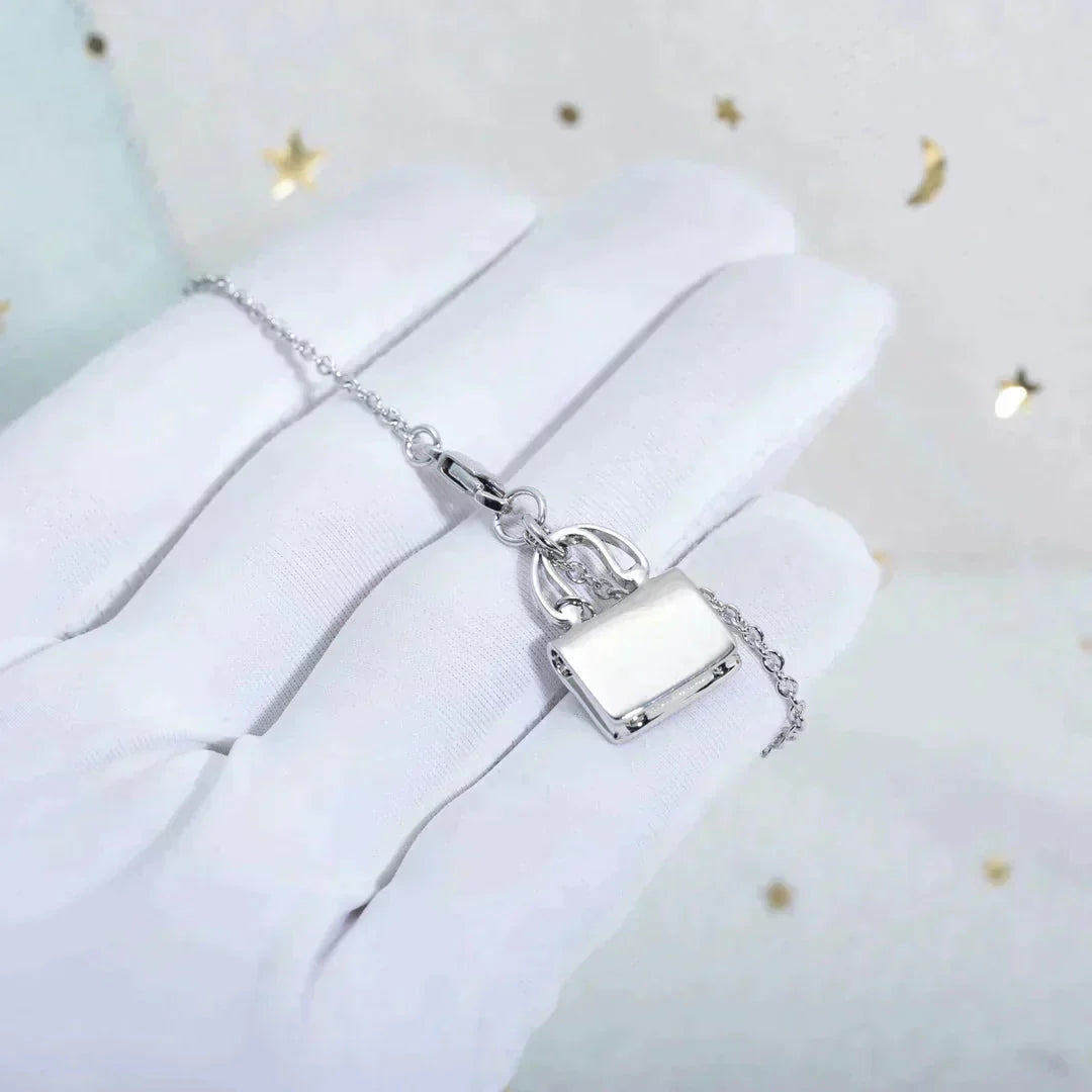 Mysitc AMULETTE PEDANT SILVER NECKLACE