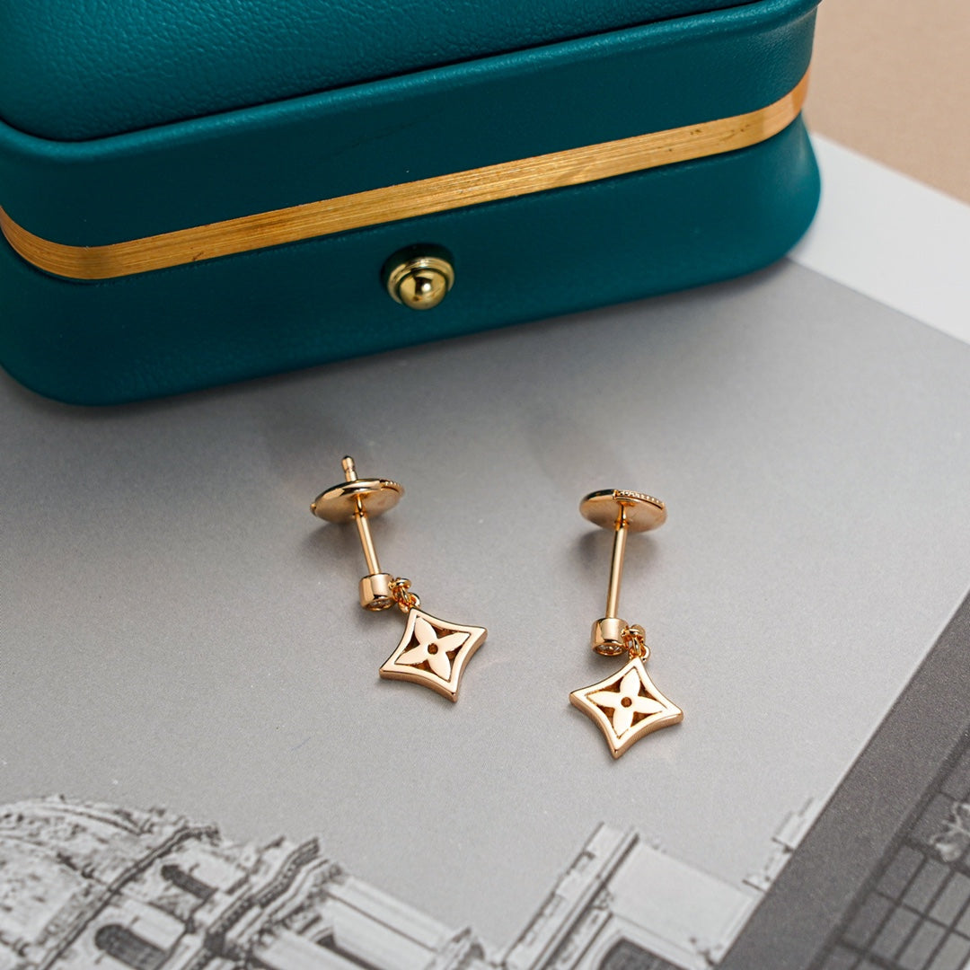 Mysitc STAR EARRINGS GOLD