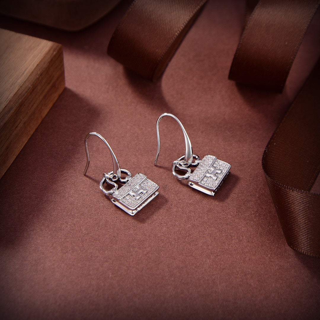 Mysitc KELLY DIAMOND EARRINGS