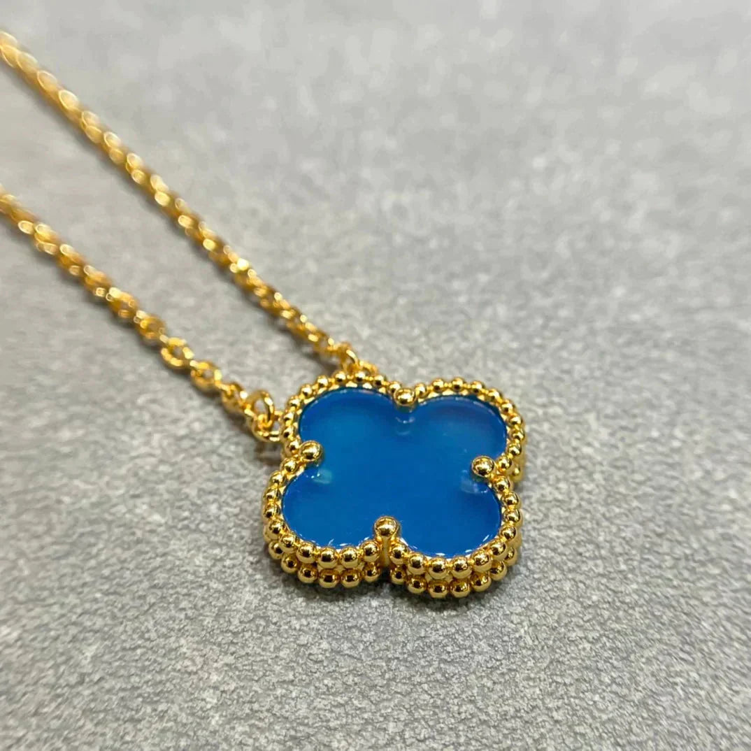 Mysitc CLOVER 15MM BLUE AGATE NECKLACE