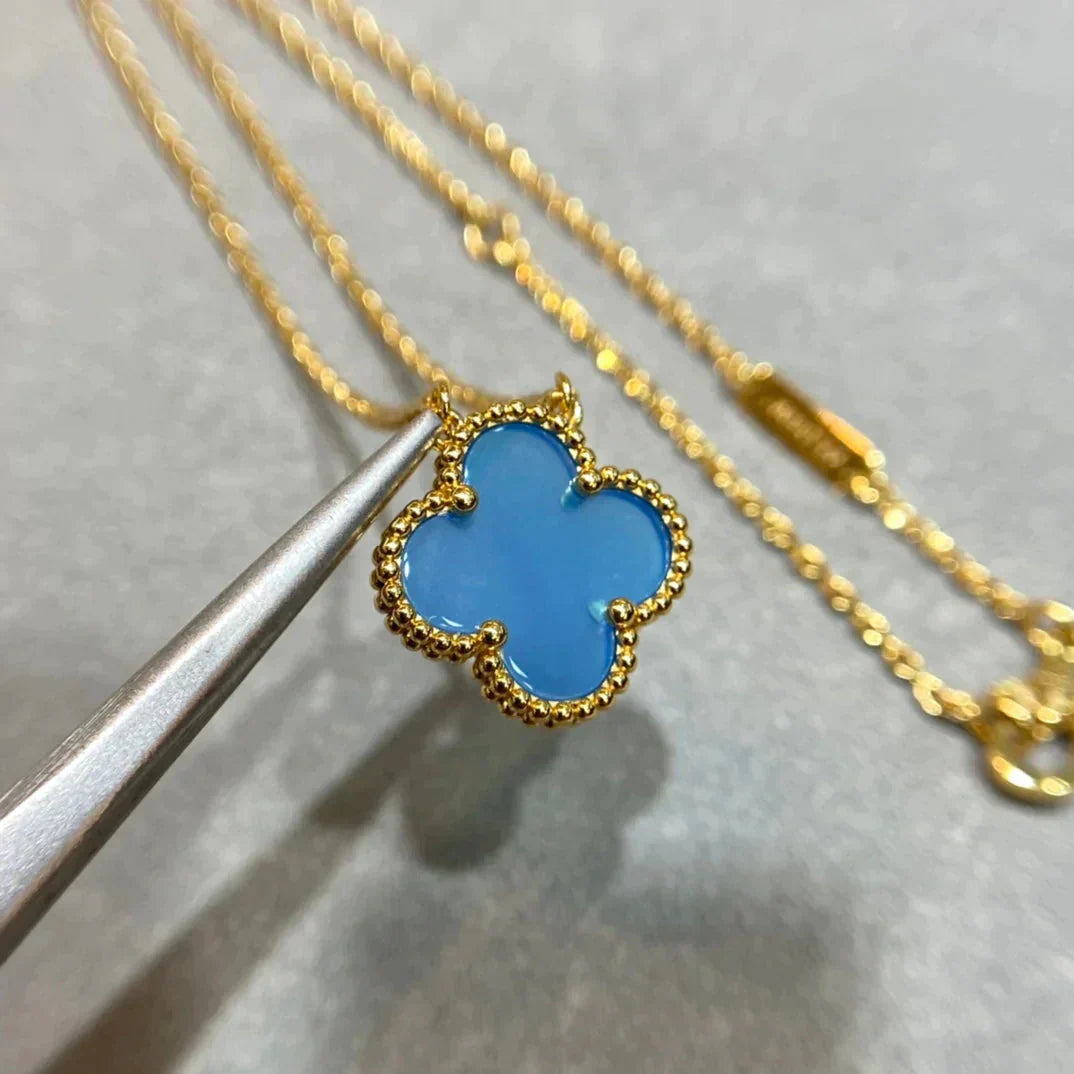Mysitc CLOVER 15MM BLUE AGATE NECKLACE