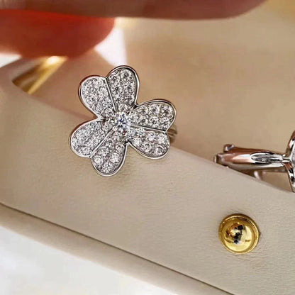 Mystic CLOVER COMOS DIAMOND EARRINGS SILVER