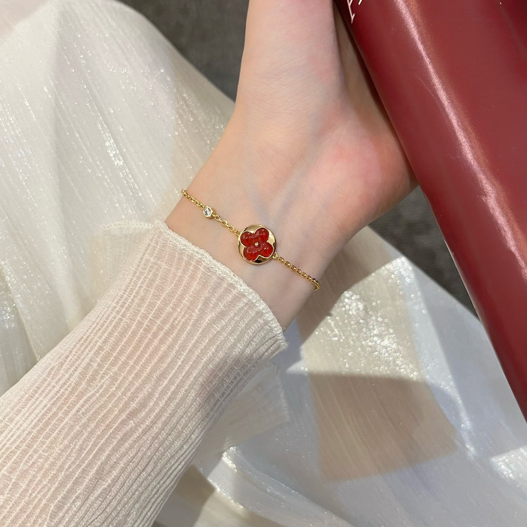 Mysitc SUN PEDANT CARNELIAN BRACELET