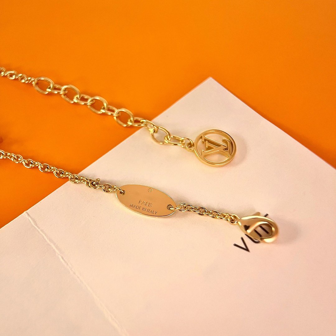 Mysitc LOGO STAR MOTIF GOLD BRACELET