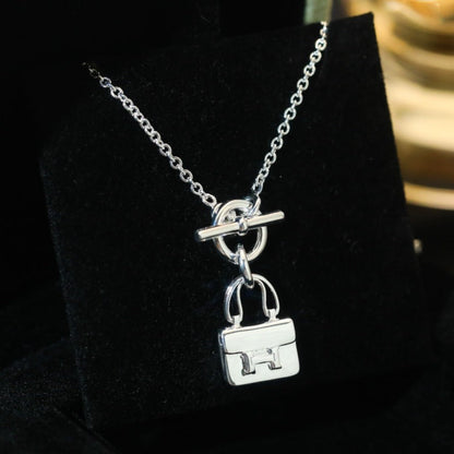 Mysitc POP H PEDANT SILVER NECKLACE