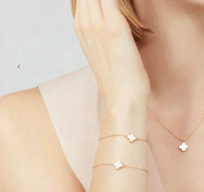 Mysitc CLOVER MINI 9.5MM WHITE MOTHER-OF-PEARL NECKLACE
