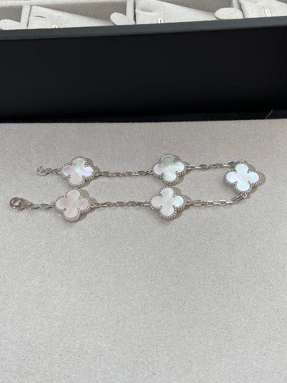 [Mysitc ]New CLOVER WHITE PEARL MOP 5 MOTIF BRACELET COLLECTION