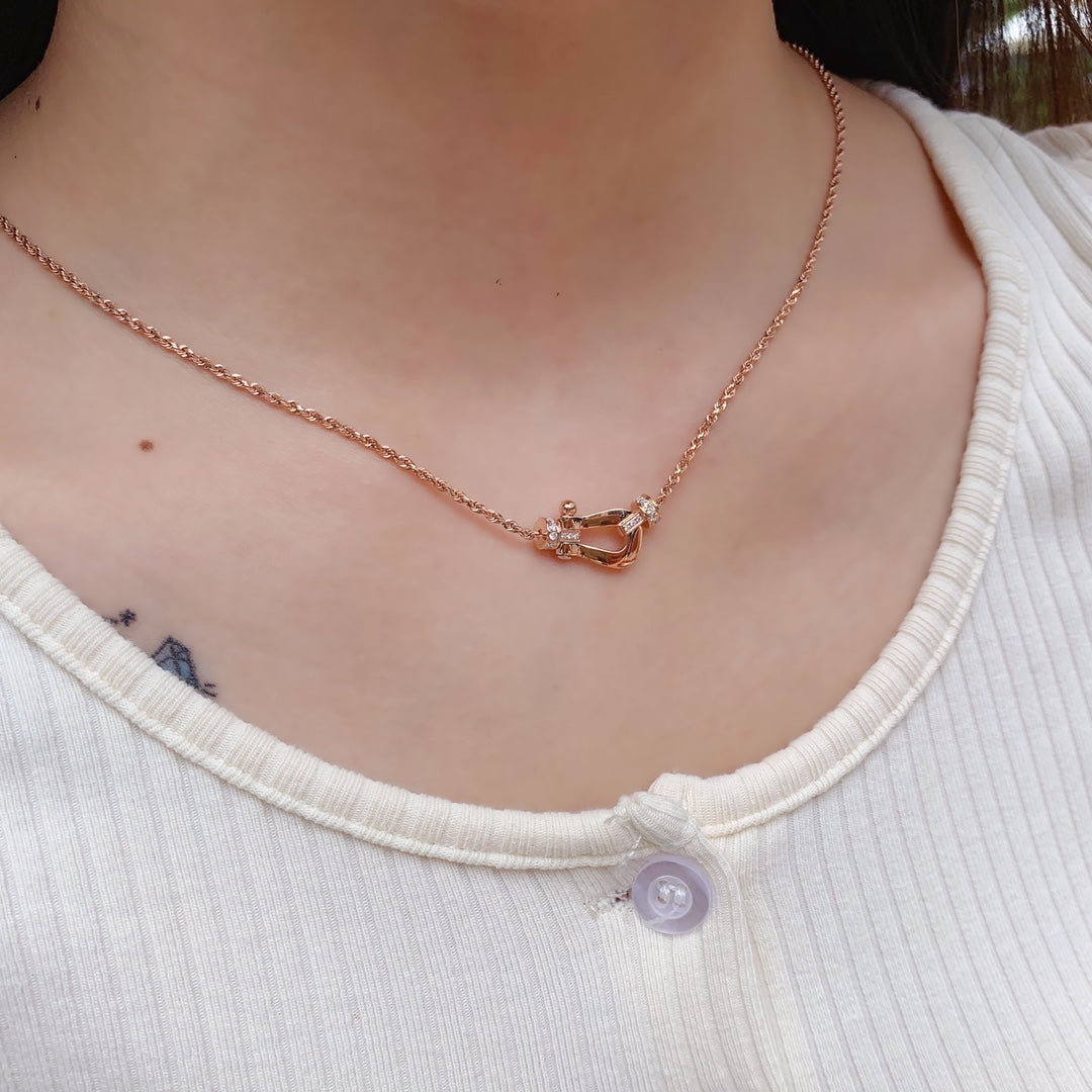 Mysitc FORCE 10 PINK GOLD DIAMOND NECKLACE