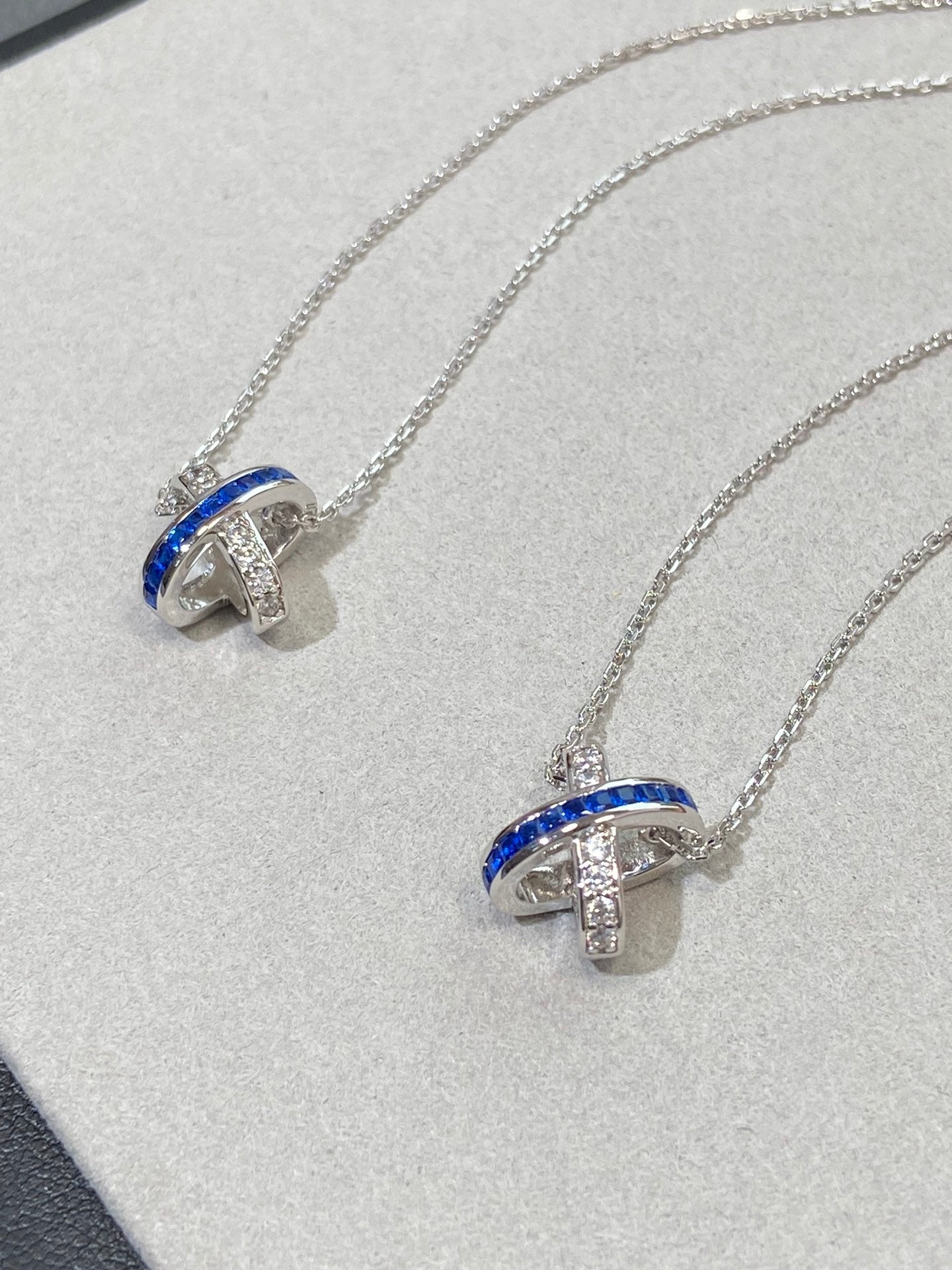 Mystic LIENS DIAMOND SILVER NECKLACE