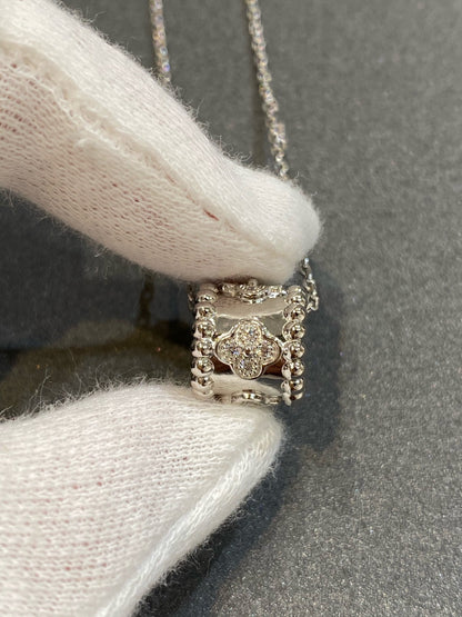 Mysitc PERLEE PEDANT SIVLER DIAMOND NECKLACE