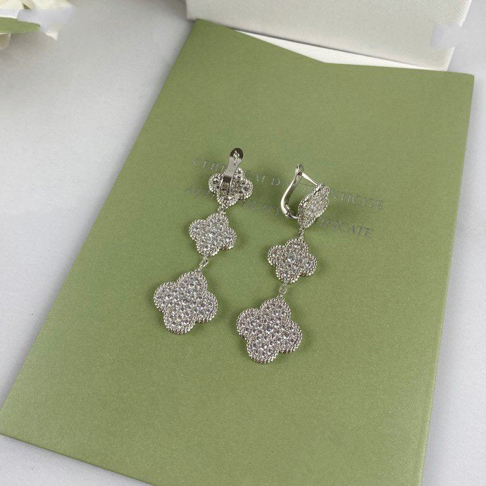 Mysitc CLOVER 3 MOTIF DIAMOND SILVER DROP EARRINGS