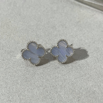 Mysitc CLOVER CHALCEDONY SILVER STUD EARRINGS