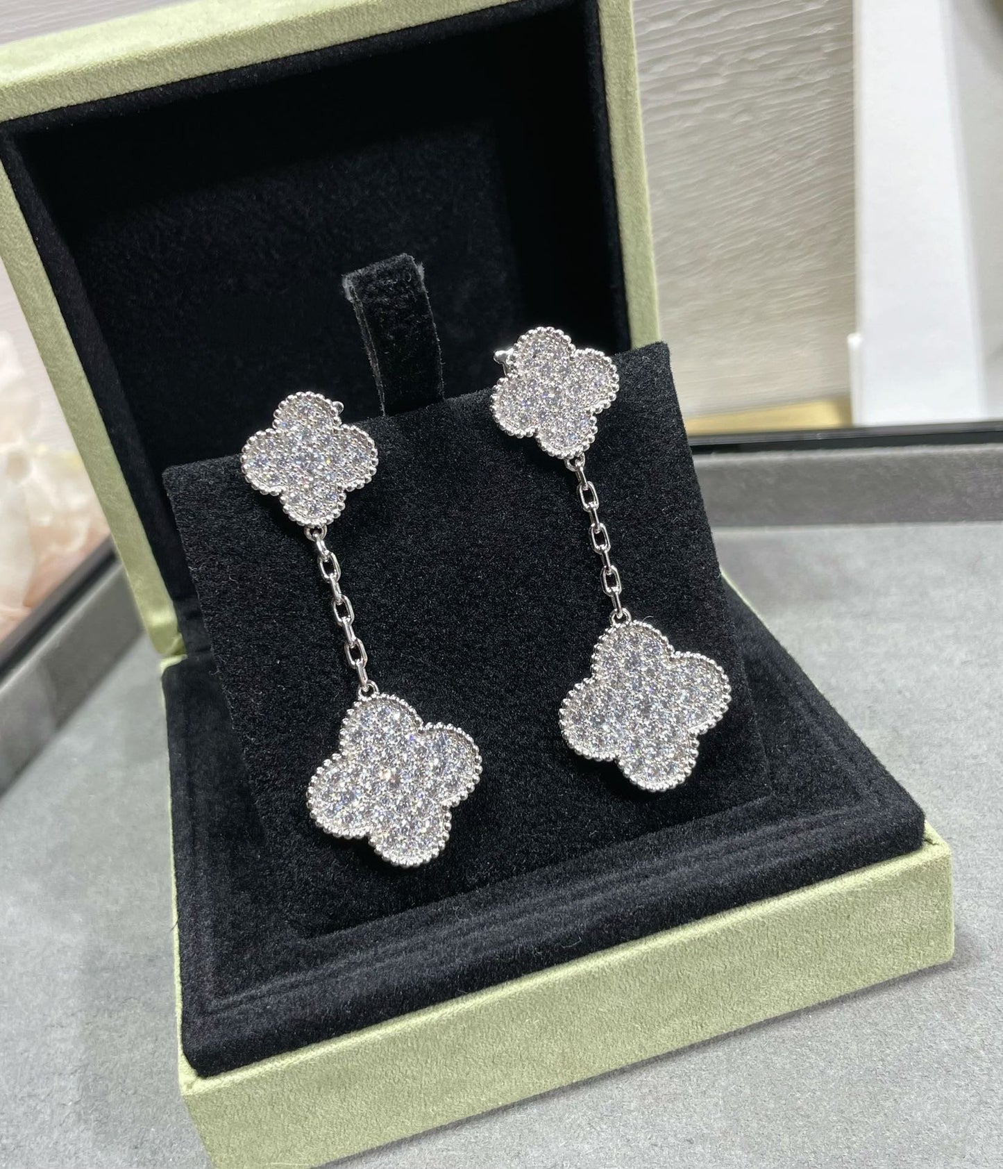 Mysitc CLOVER 2 MOTIFS DIAMOND PAVED SILVER EARRINGS
