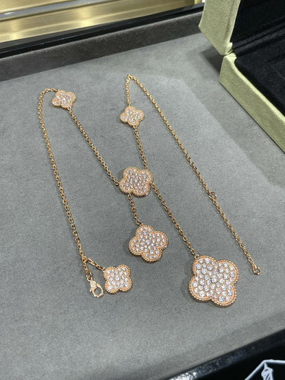 Mysitc CLOVER 6 MOTIF DIAMOND PAVED NECKLACE