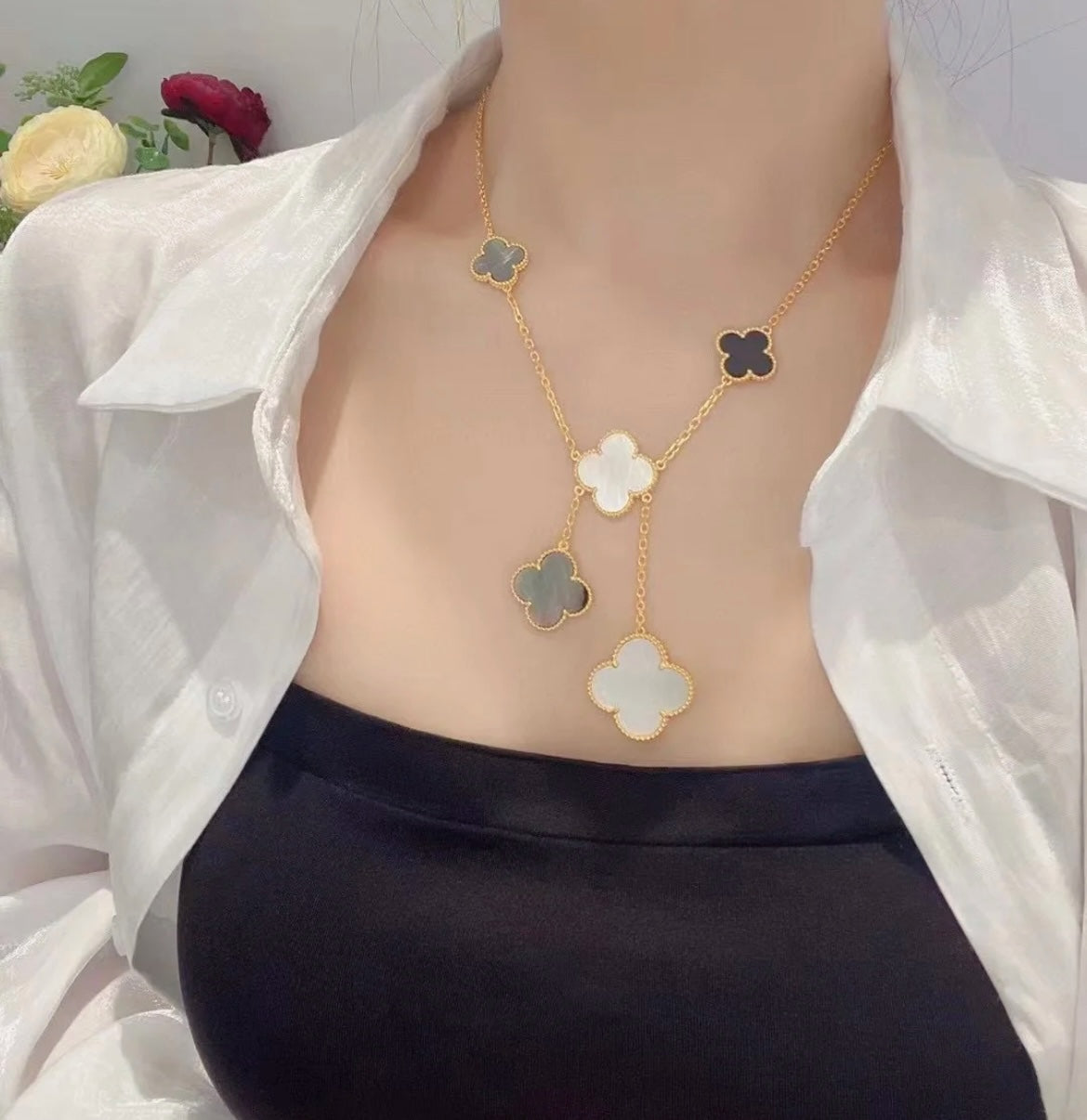 Mysitc CLOVER 6 MOTIF MOP ONYX GOLD NECKLACE