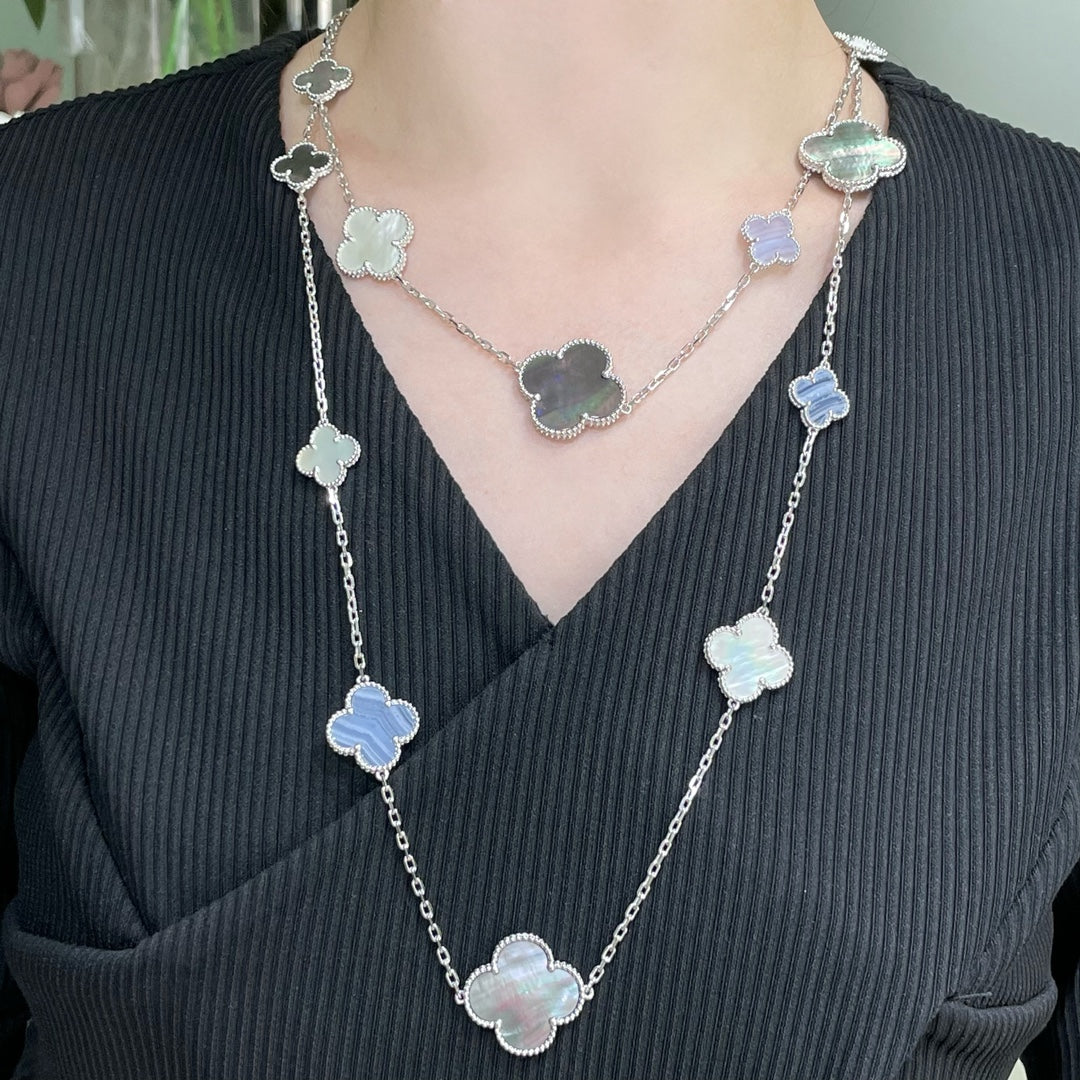 Mysitc CLOVER 16 MOTIF CHALCEDONY MOP SILVER NECKLACE