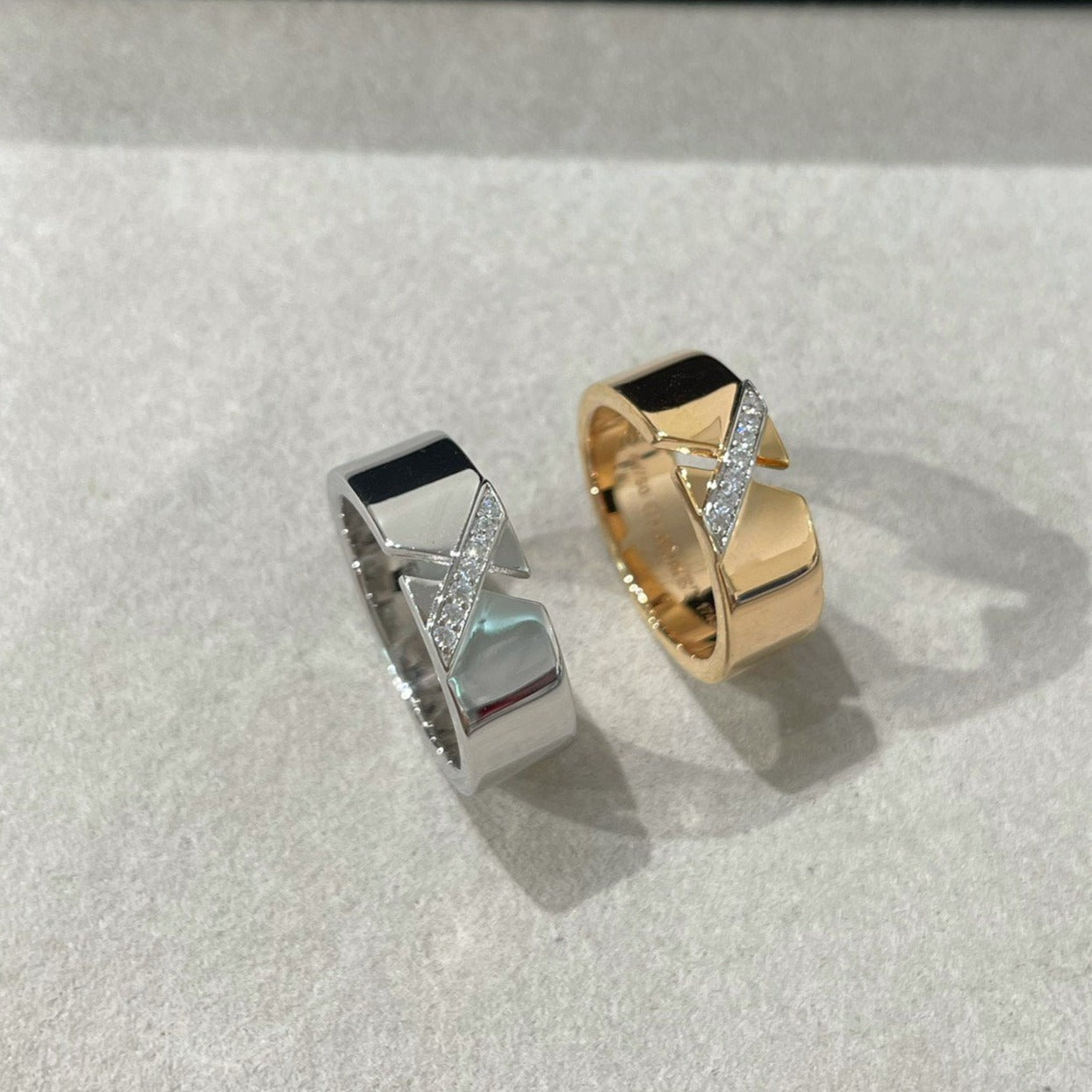 Mysitc LIENS EVIDENCE DIAOMOND RING