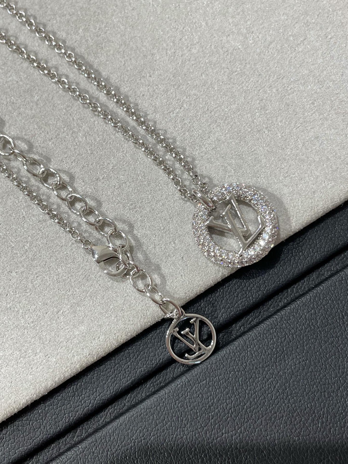 Mysitc BY NIGHT DIAMOND PAVED NECKLACE