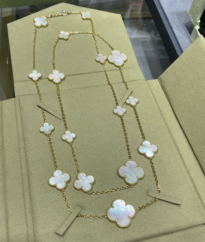 Mysitc CLOVER 16 MOTIF WHITE MOP GOLD NECKLACE