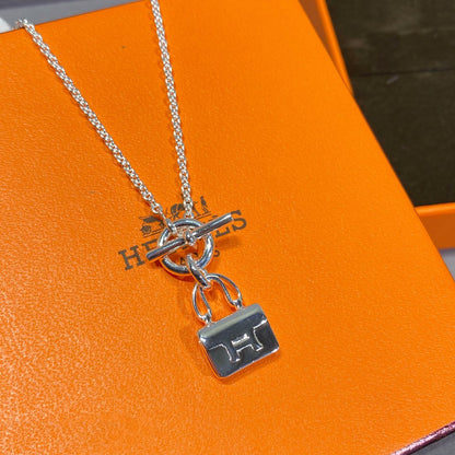Mysitc CONSTANCE PEDANT SILVER NECKLACE