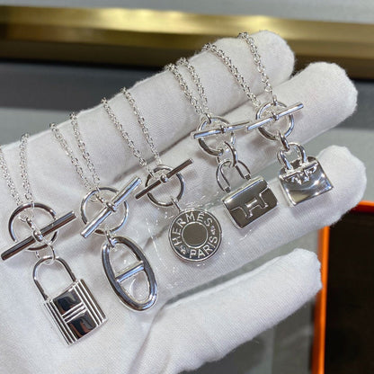 Mysitc CONSTANCE PEDANT SILVER NECKLACE