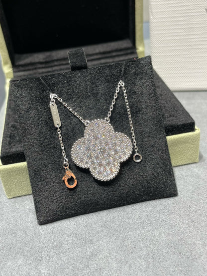 Mysitc CLOVER 25MM LARGE PENDANT DIAMOND PAVED SILVER NECKLACE