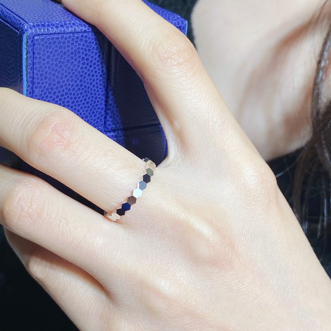 Mysitc BEE LOVE SMALL RING