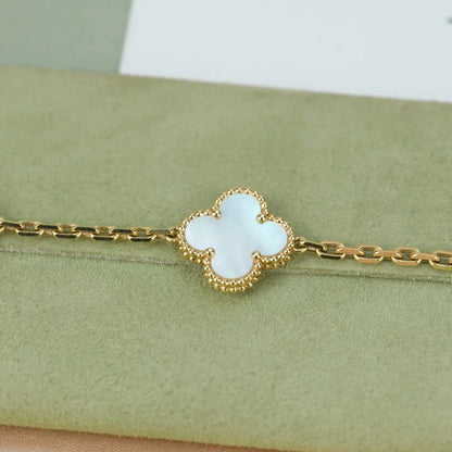 [Mysitc ]New CLOVER WHITE PEARL MOP 5 MOTIF BRACELET COLLECTION