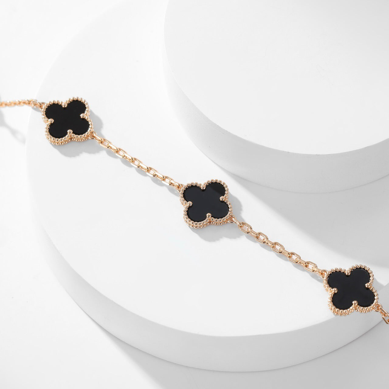 Mysitc CLOVER 10 MOTIFS ONYX NECKLACE