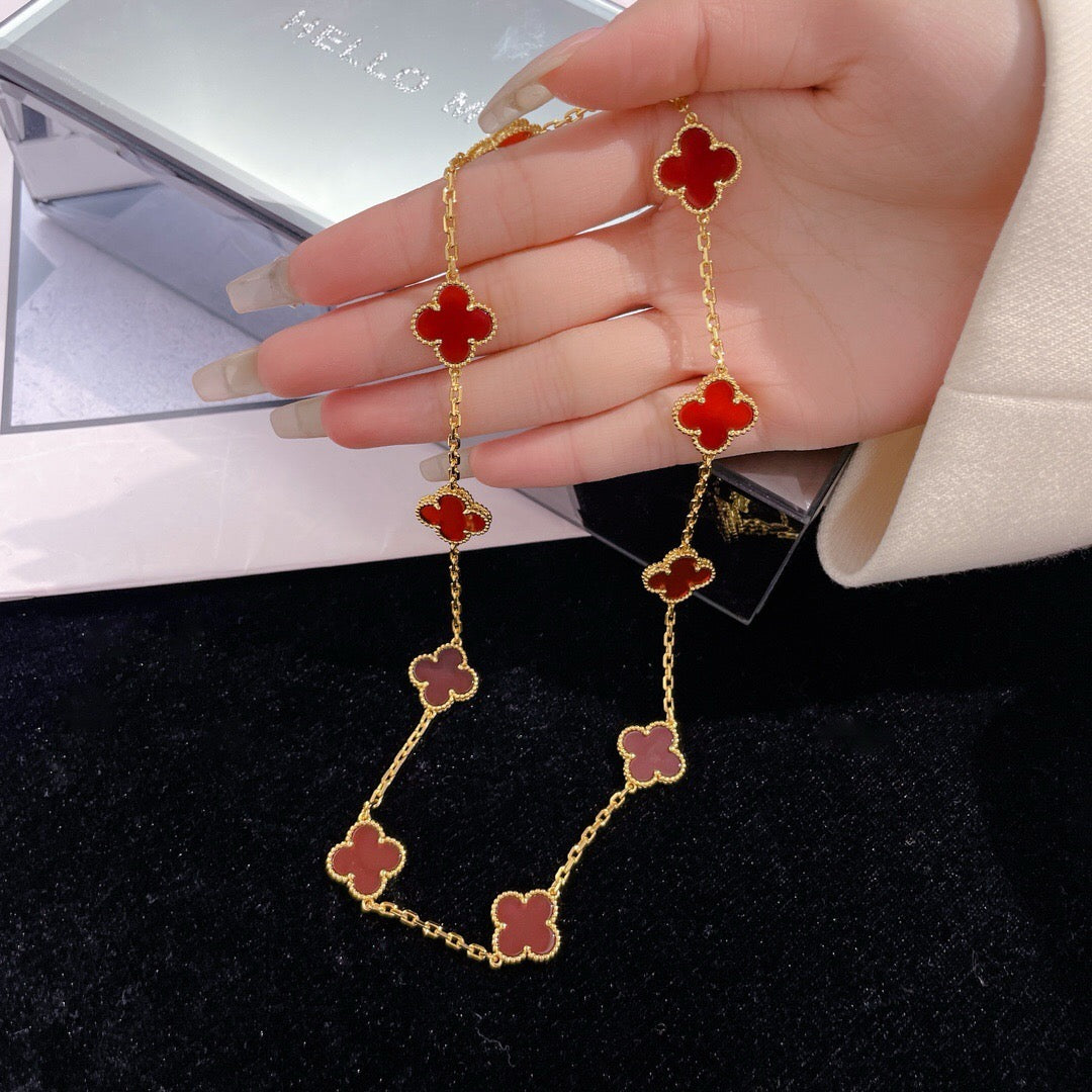 Mysitc CLOVER 10 MOTIFS CARNELIAN NECKLACE