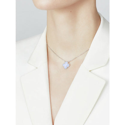 Mysitc CLOVER 15MM BLUE CHALCEDONY NECKLACE SILVER