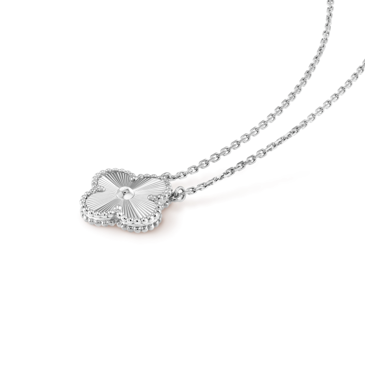 Mysitc CLOVER 15MM LASER NECKLACE SILVER