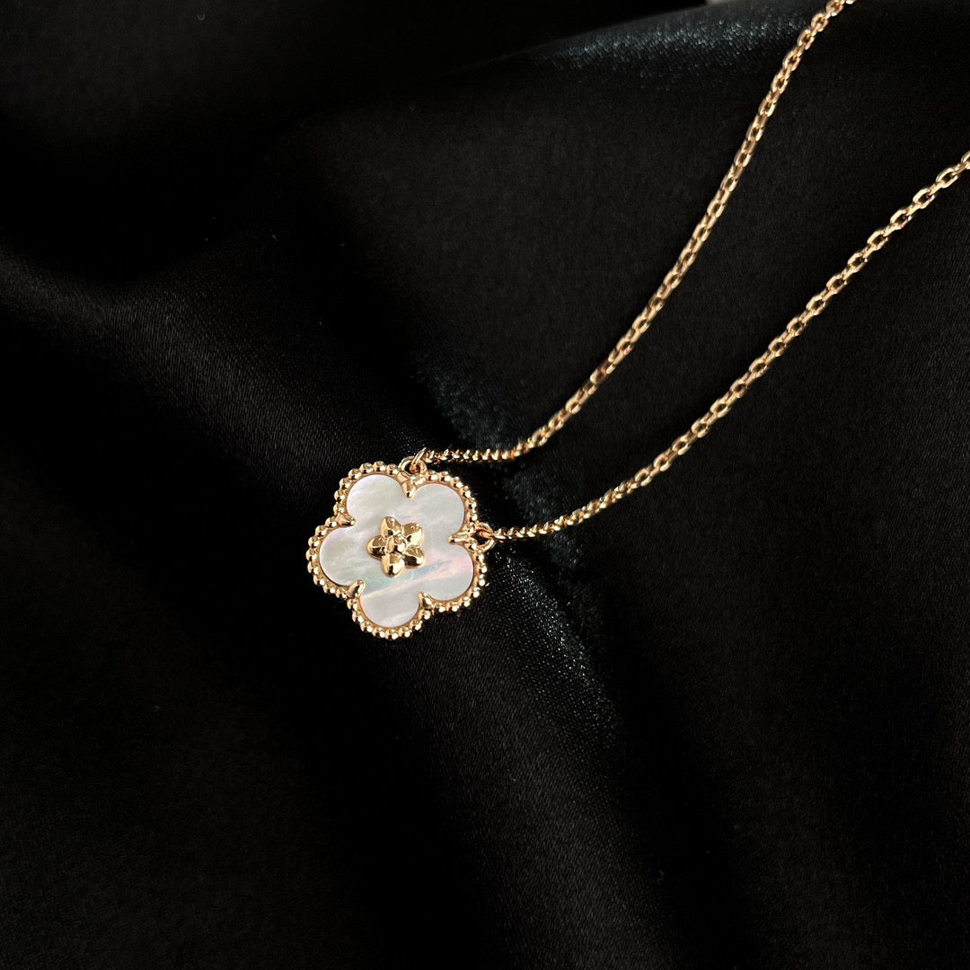Mysitc LUCKY  WHITE MOP  PLUM BLOSSOM NECKLACE
