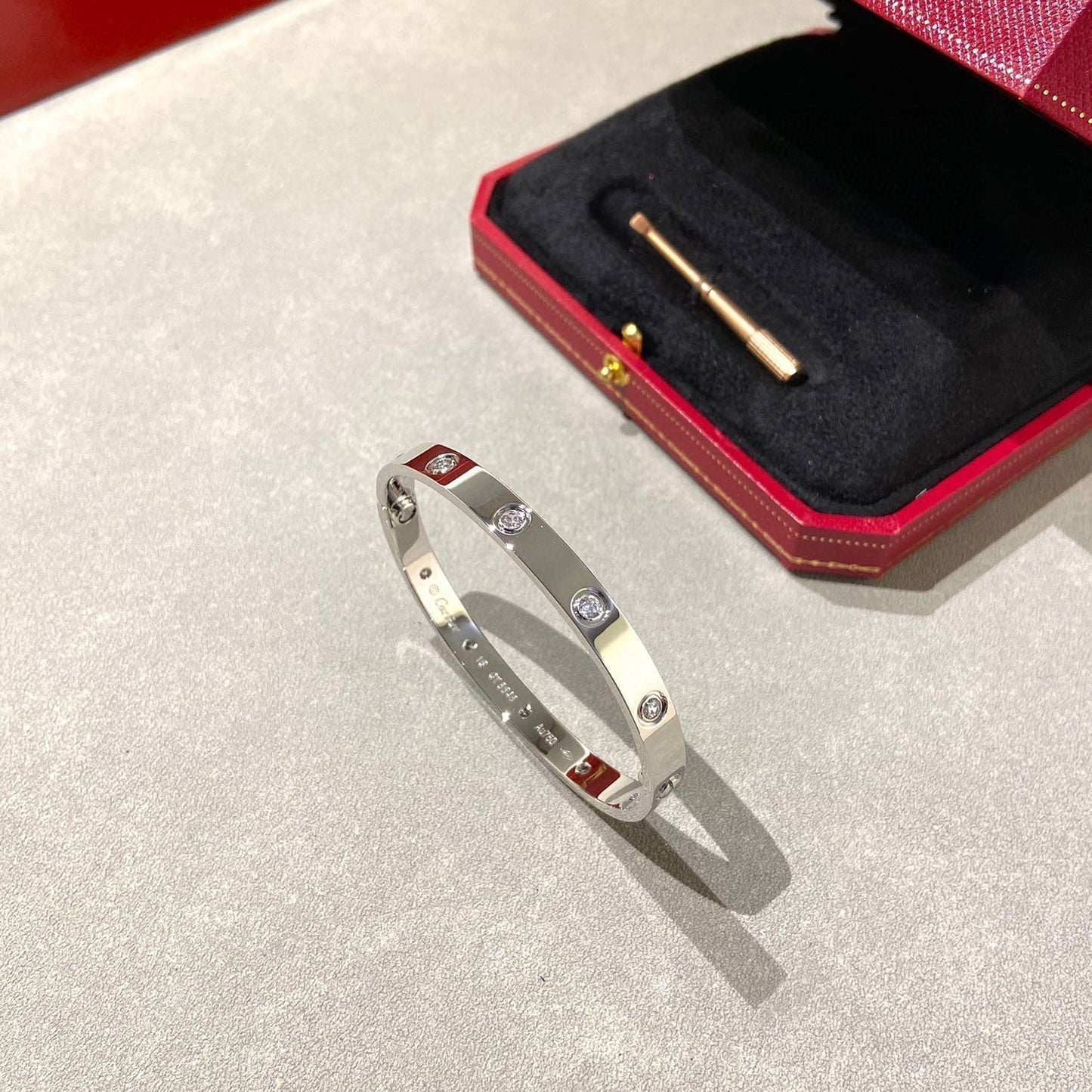 Mysitc LOVE BRACELET 6.1MM 10 DIAMONDS