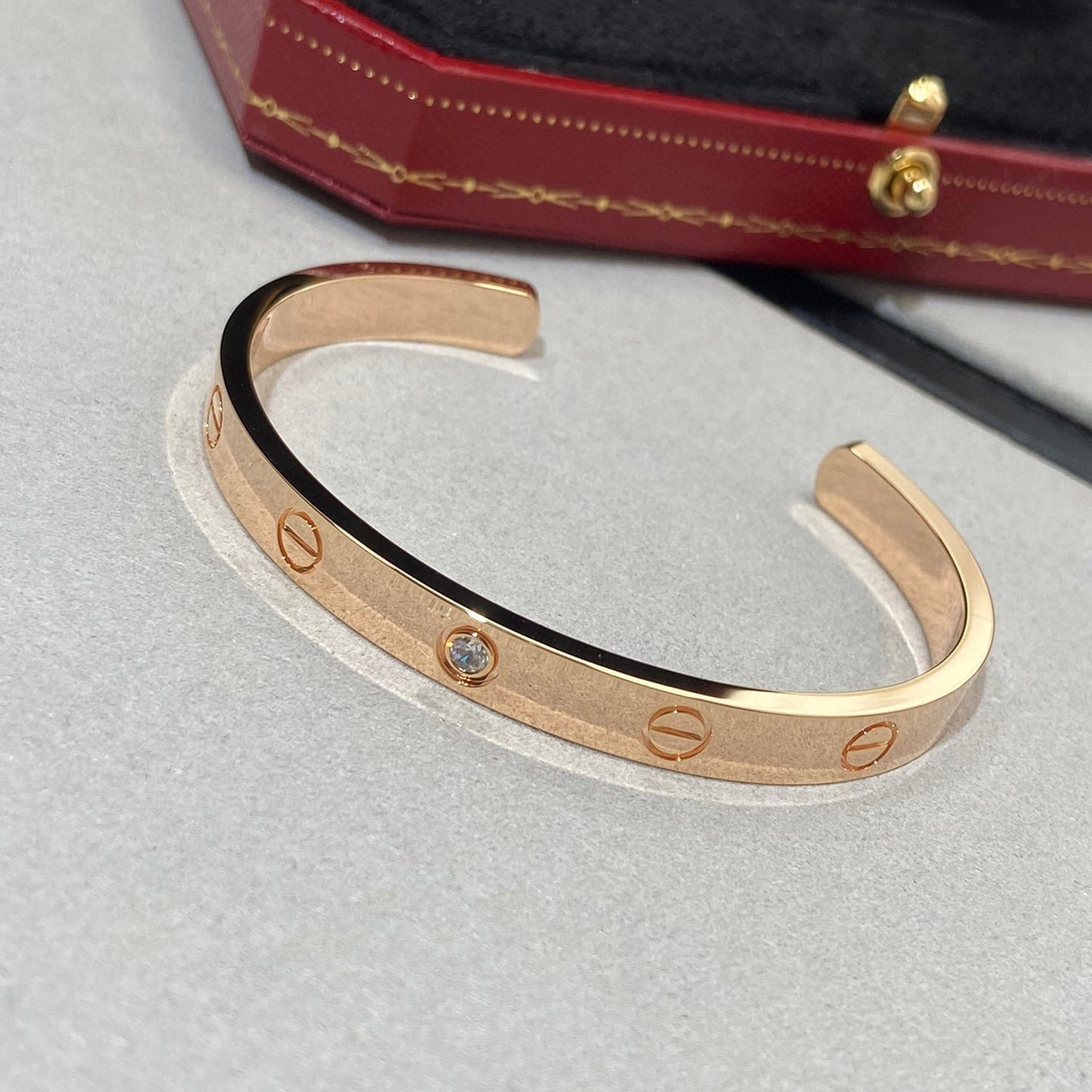 Mysitc LOVE BRACELET 6.1MM 1 DIAMOND OPEN CUFF