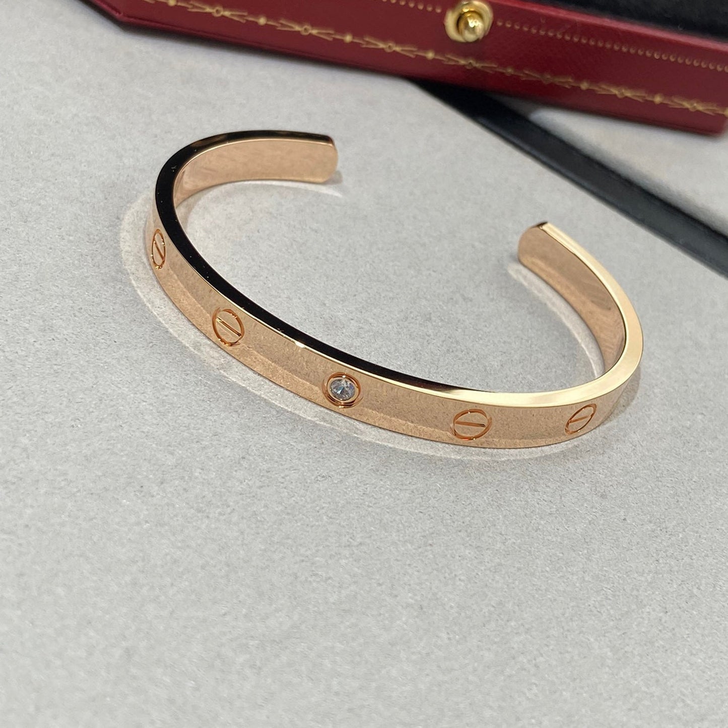 Mysitc LOVE BRACELET 6.1MM 1 DIAMOND OPEN CUFF