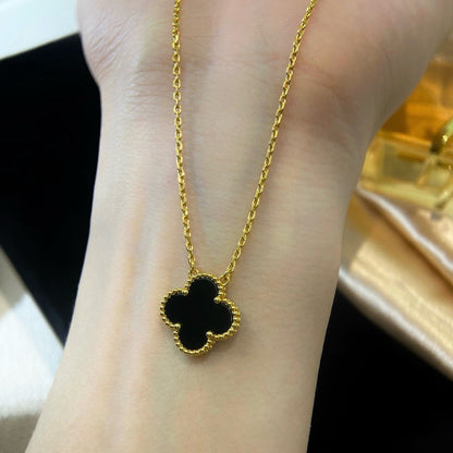Mysitc CLOVER 15MM BLACK ONYX SINGLE FLOWER NECKLACE