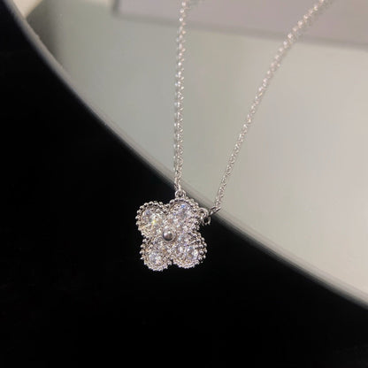 Mysitc CLOVER 15MM DIAMOND SINGLE FLOWER NECKLACE