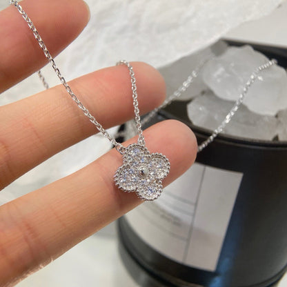 Mysitc CLOVER 15MM DIAMOND SINGLE FLOWER NECKLACE