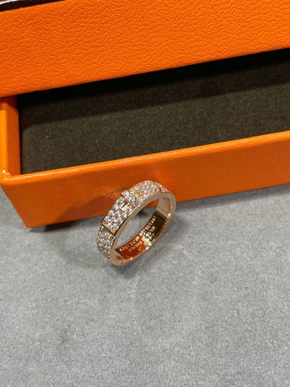 Mysitc KELLY PINK GOLD DIAMOND RING